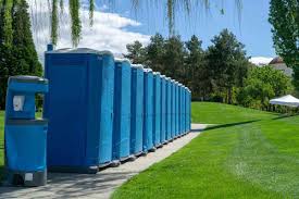 Best Standard Portable Toilet Rental  in Cleveland, TX